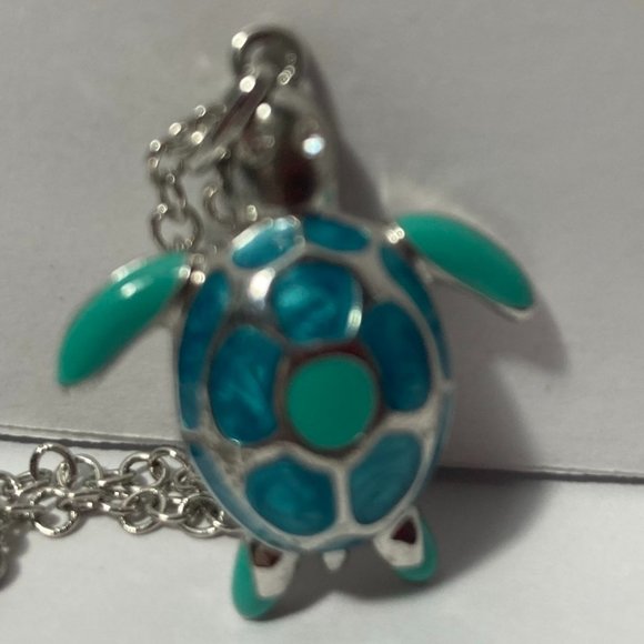 Cute Little Turtle Charm Pendant Necklace - Picture 7 of 14